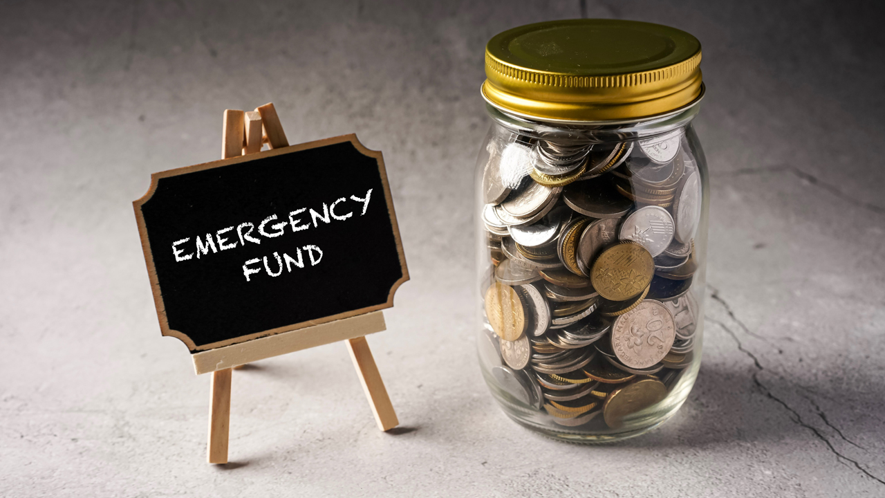 Building an Emergency Fund for Better Debt Management